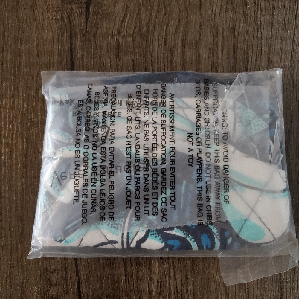 Vera Bradley Shore Enough Coin Purse - Picture 4 of 4